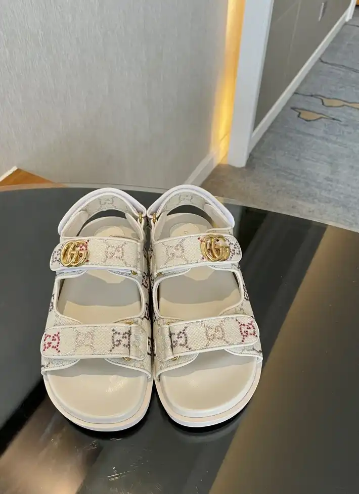 hype Gucci Sandals