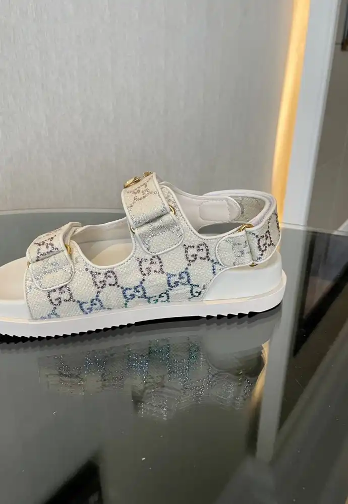 hype Gucci Sandals