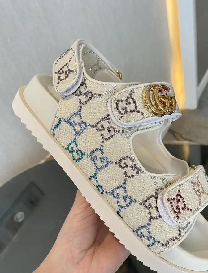 hype Gucci Sandals