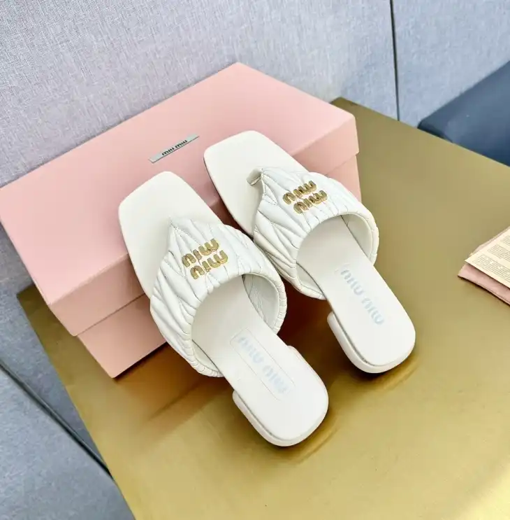 hype Miu Miu Slippers