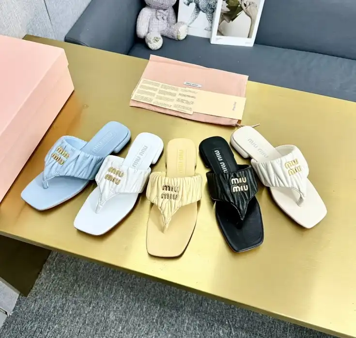 hype Miu Miu Slippers