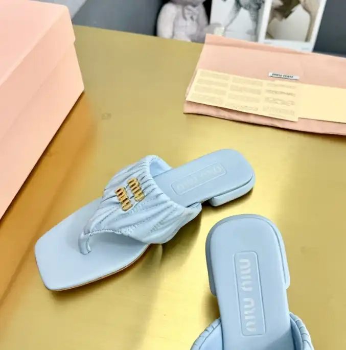 hype Miu Miu Slippers