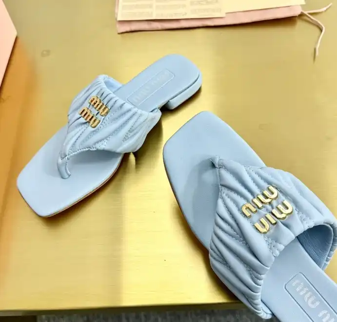 hype Miu Miu Slippers