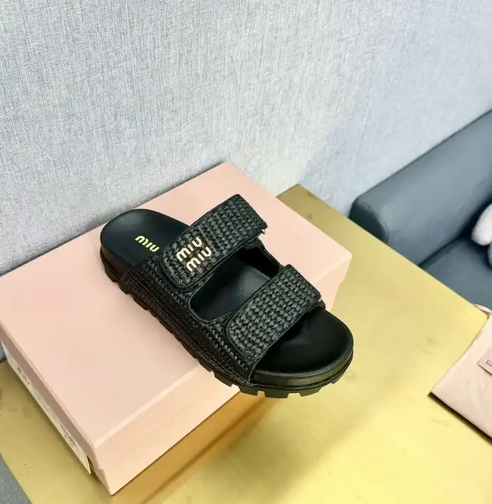 hype Chanel Sandals