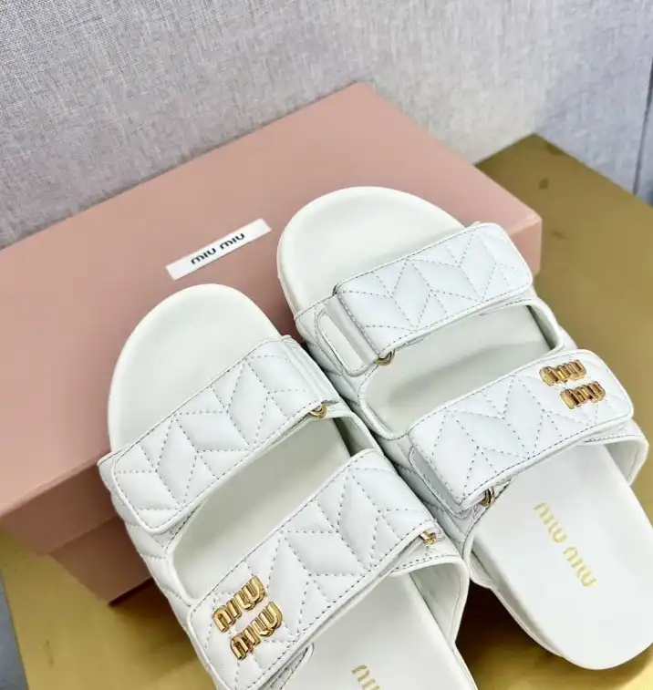 hype Chanel Sandals