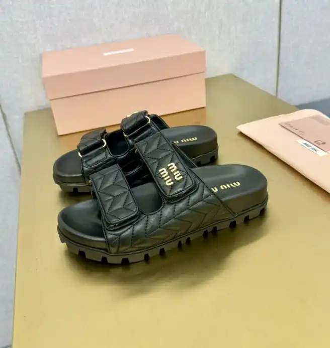 hype Chanel Sandals