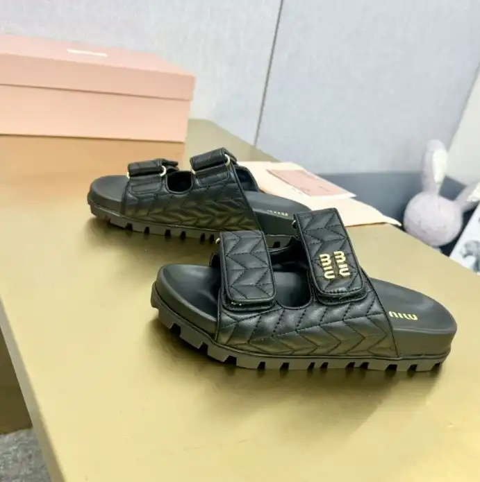 hype Chanel Sandals