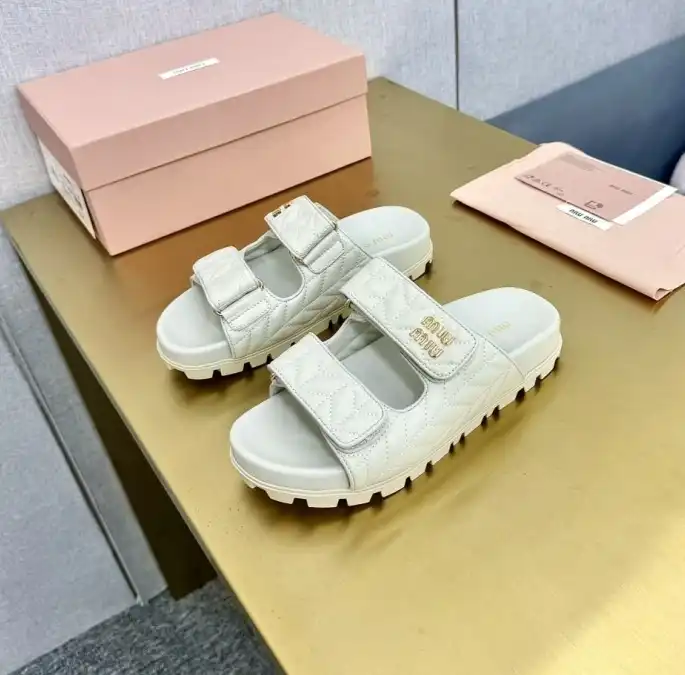 hype Chanel Sandals