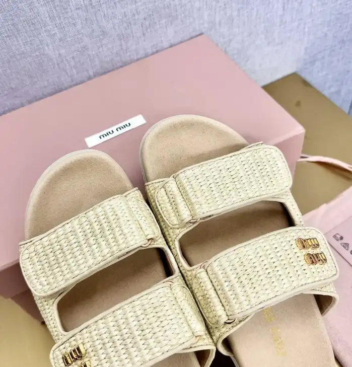 hype Chanel Sandals