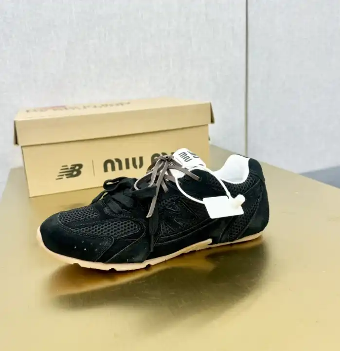 hype Miu Miu Casual Shoes