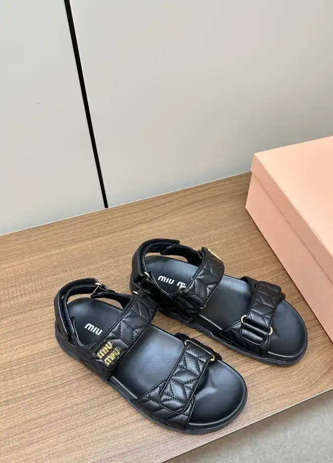 hype Miu Miu Sandals