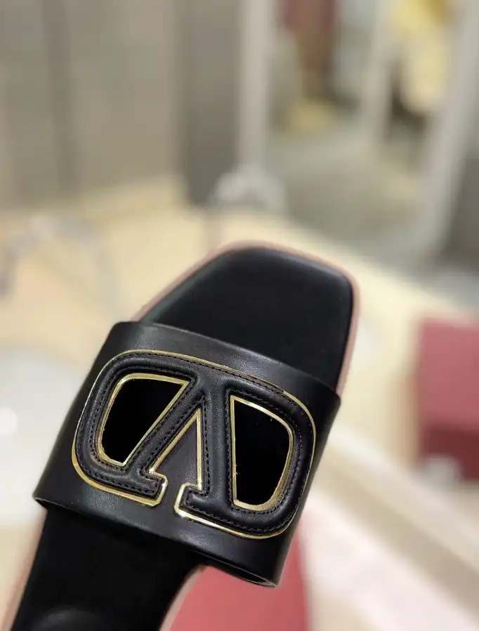 hype Valentino Slippers