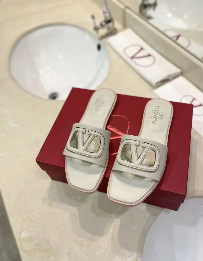 hype Valentino Slippers