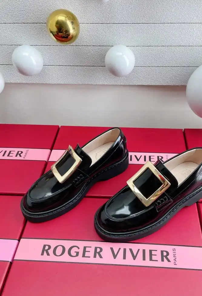 hype Roger Vivier Leather Shoes