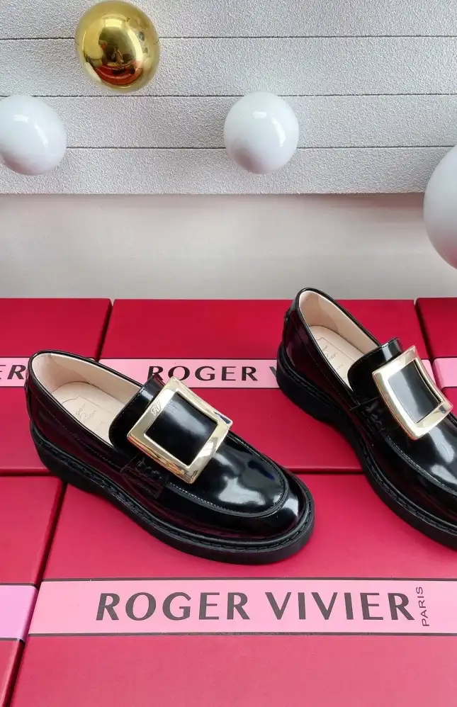 hype Roger Vivier Leather Shoes