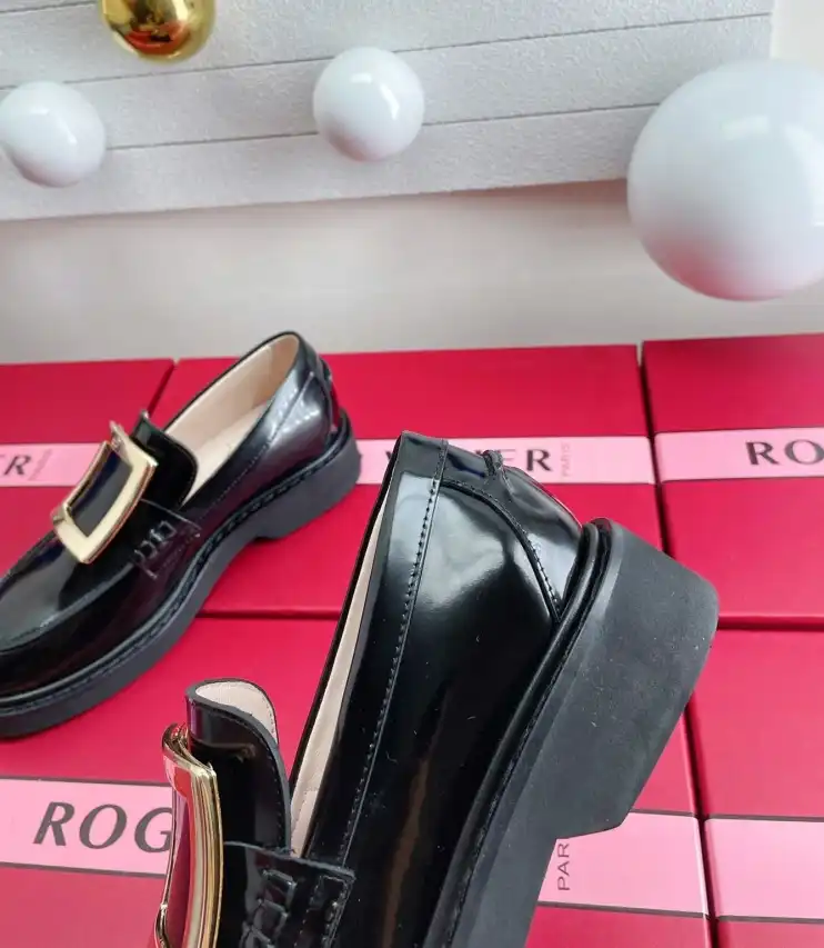 hype Roger Vivier Leather Shoes