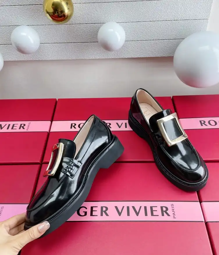 hype Roger Vivier Leather Shoes