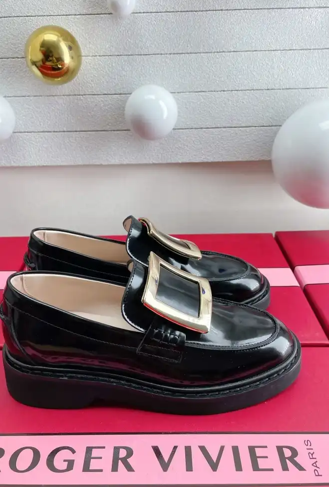 hype Roger Vivier Leather Shoes