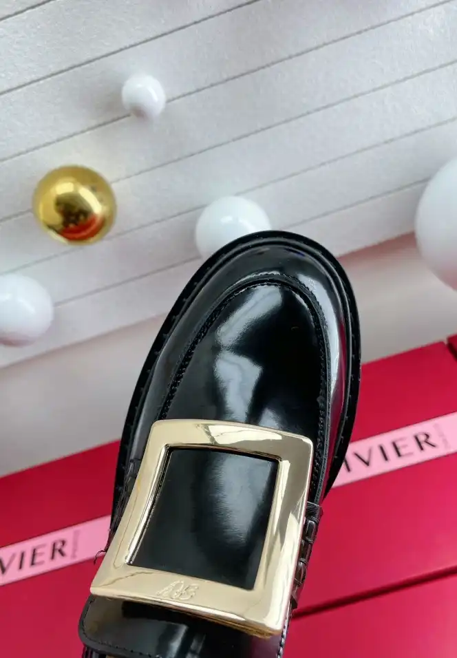 hype Roger Vivier Leather Shoes