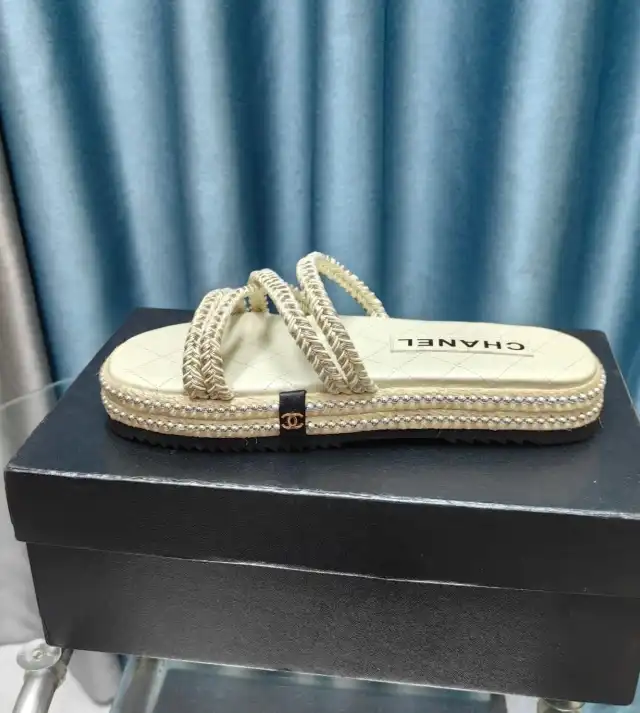 hype Chanel Slippers