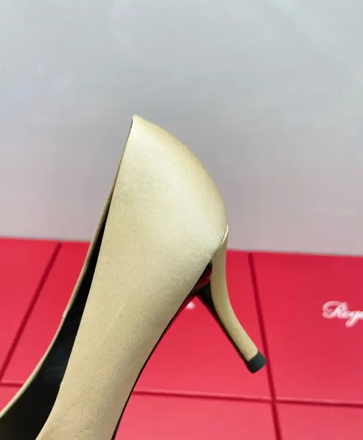 hype Roger Vivier High Heels