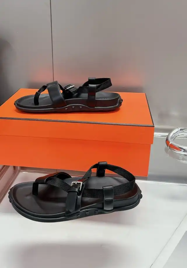 hype Hermes Sandals