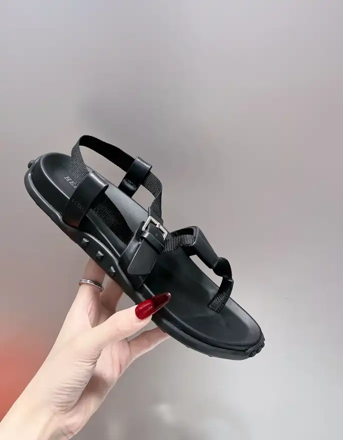 hype Hermes Sandals