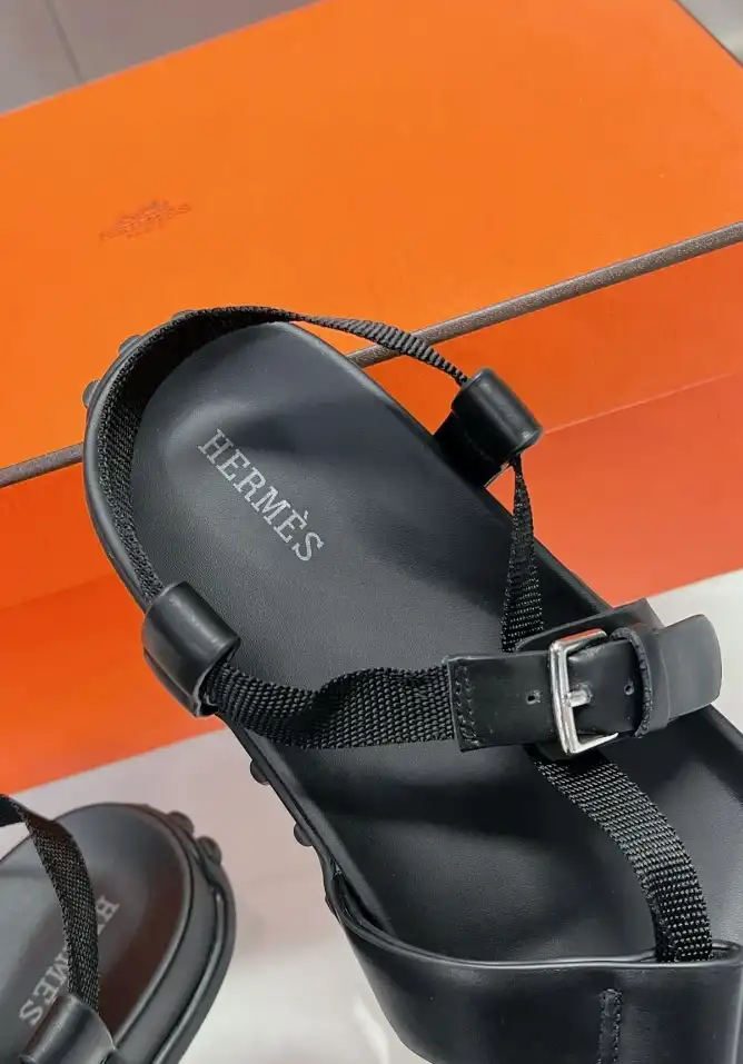 hype Hermes Sandals