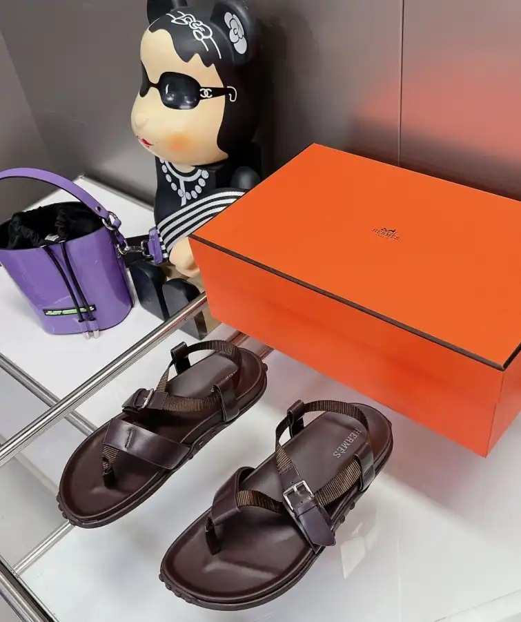 hype Hermes Sandals