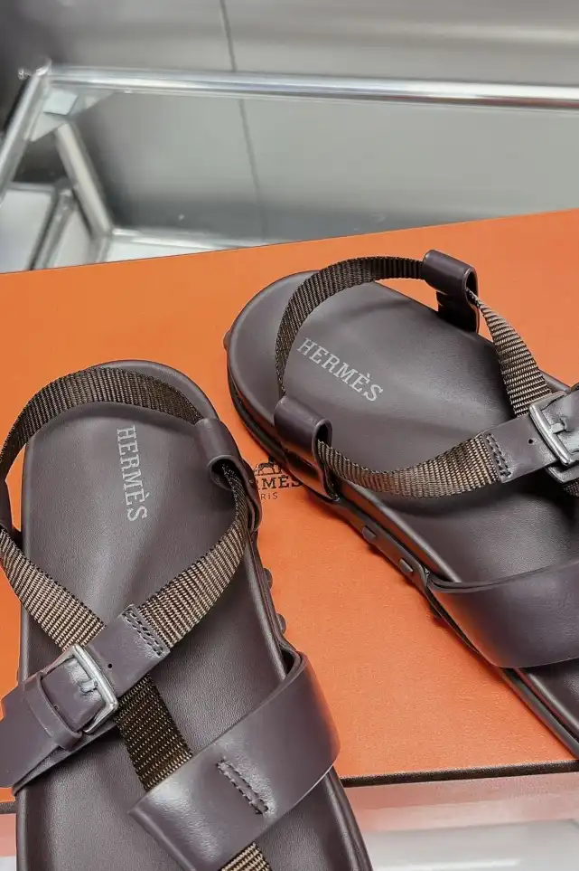 hype Hermes Sandals