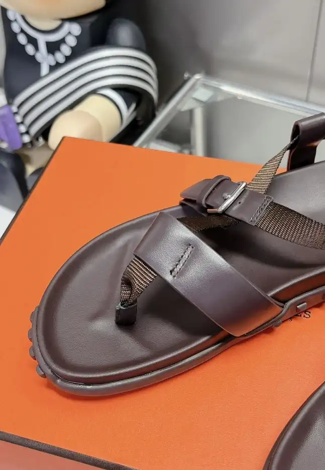 hype Hermes Sandals