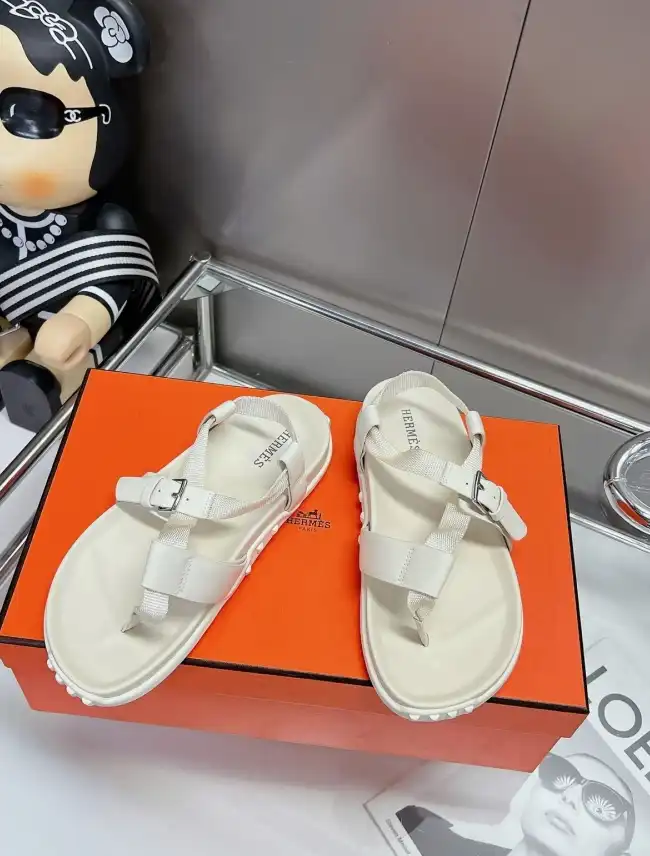 hype Hermes Sandals