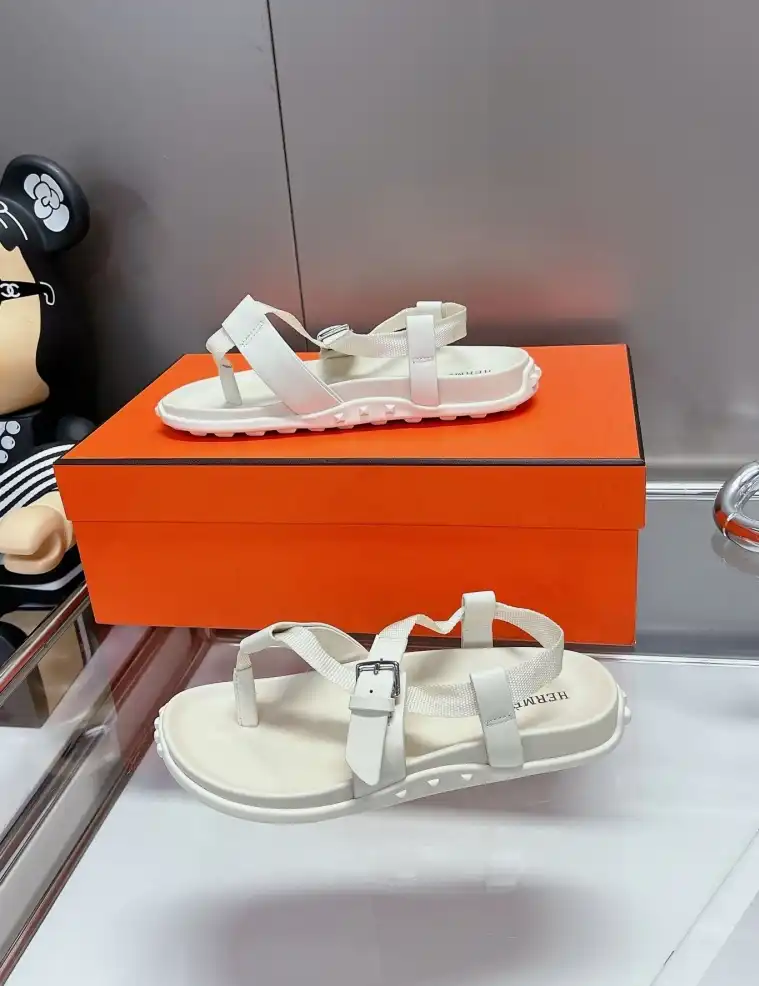 hype Hermes Sandals