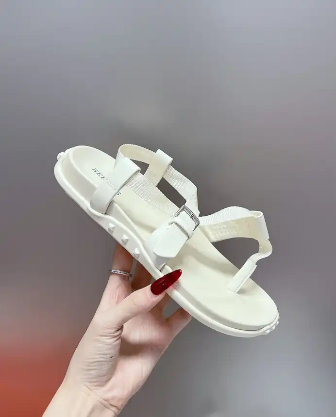 hype Hermes Sandals