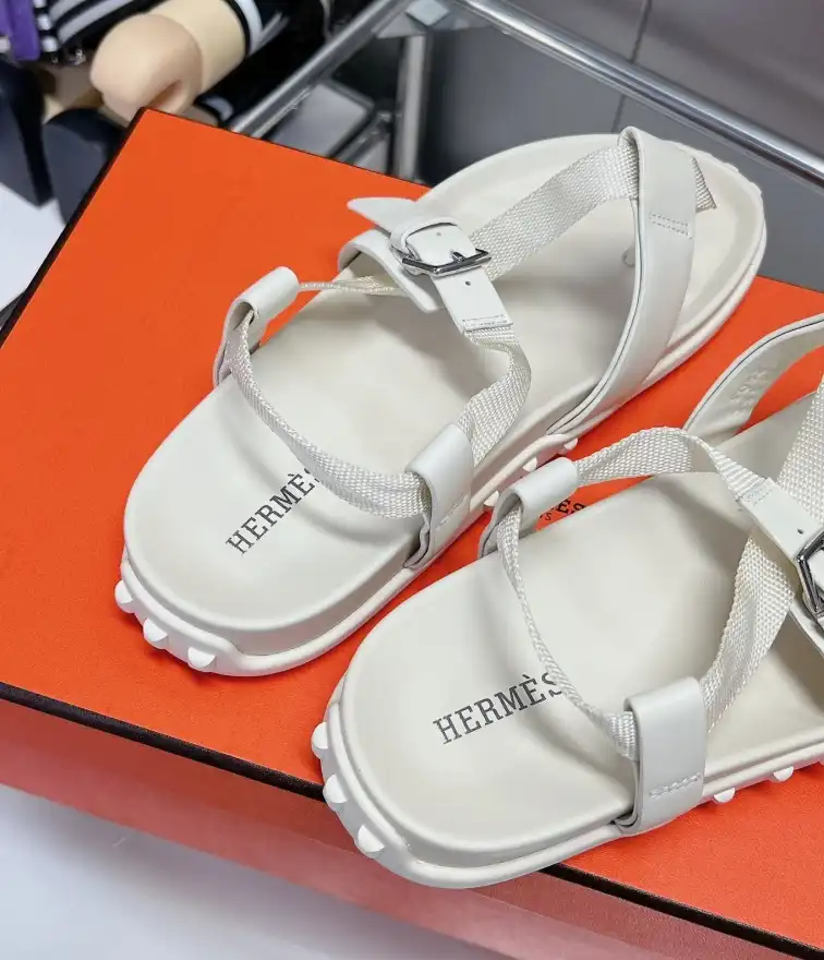 hype Hermes Sandals