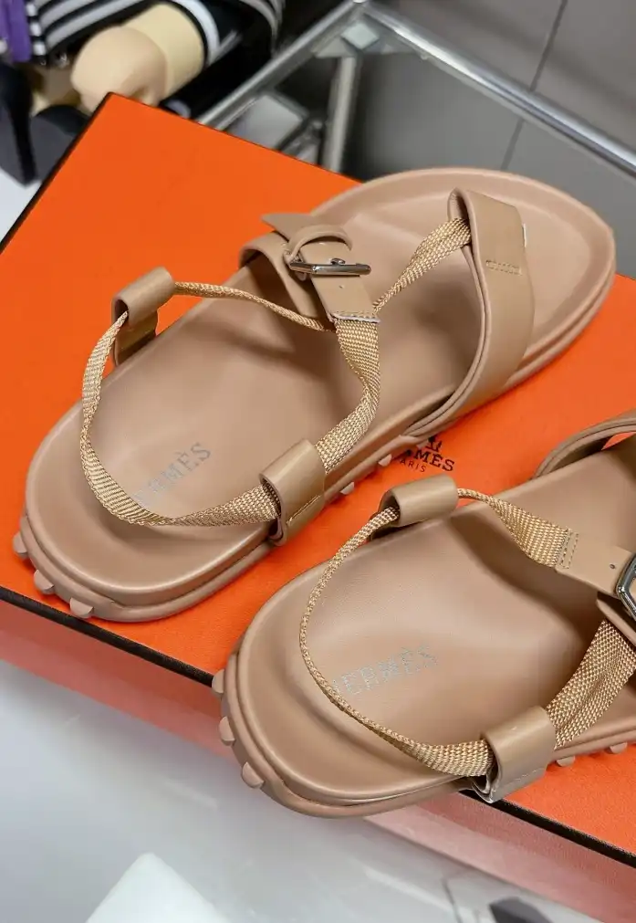 hype Hermes Sandals