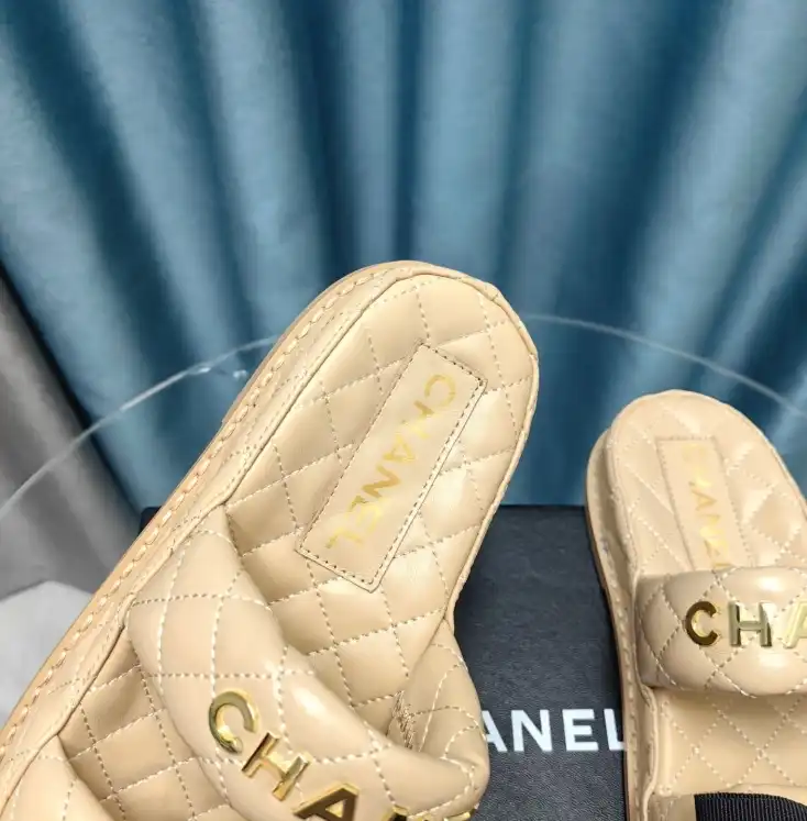 hype Chanel Slippers