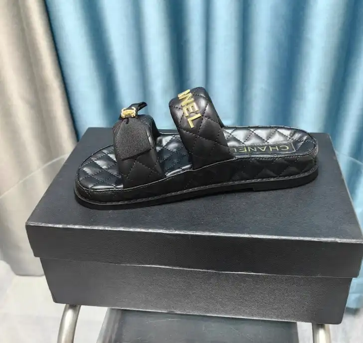 hype Chanel Slippers