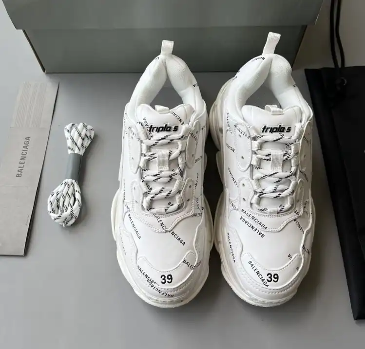 hype Balenciaga Sneakers