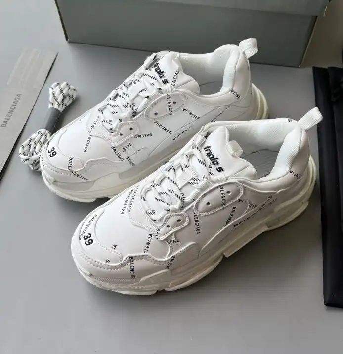 hype Balenciaga Sneakers