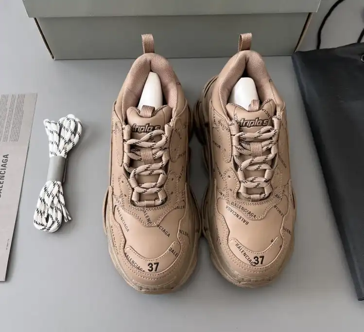 hype Balenciaga Sneakers