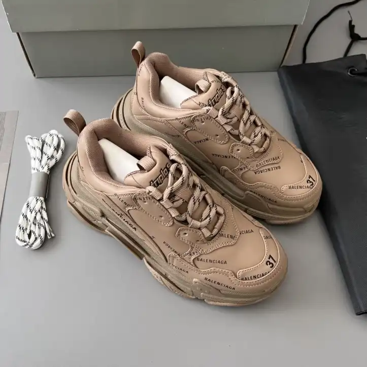 hype Balenciaga Sneakers