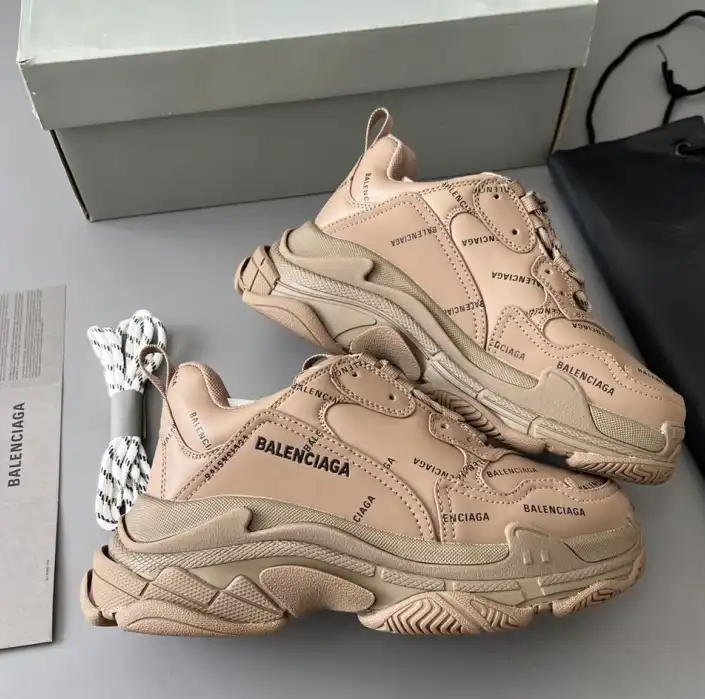 hype Balenciaga Sneakers