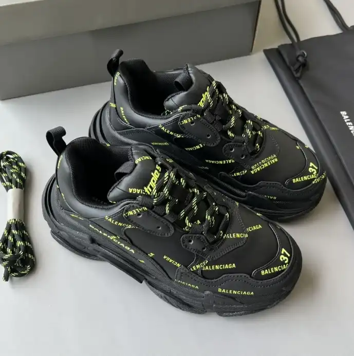 hype Balenciaga Sneakers