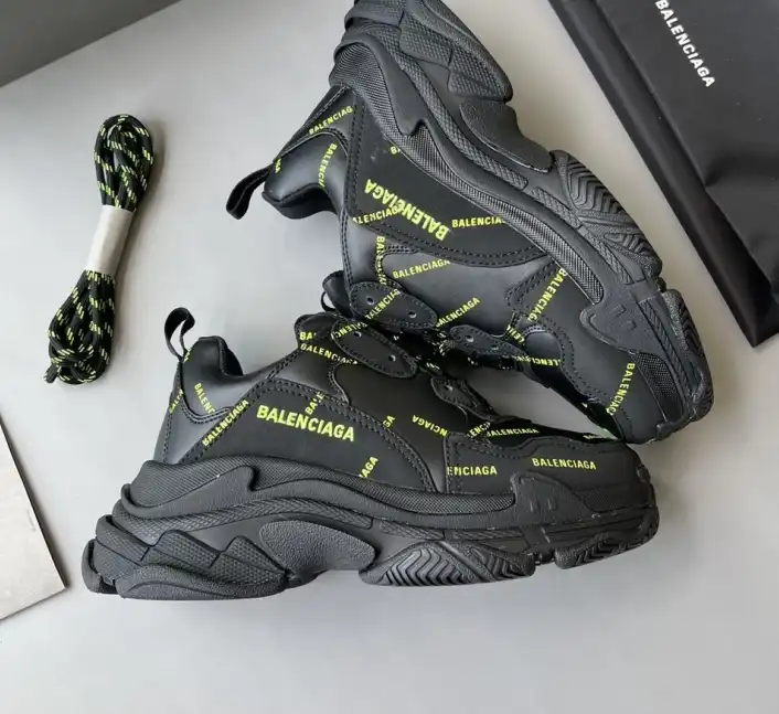 hype Balenciaga Sneakers