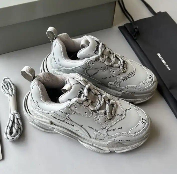 hype Balenciaga Sneakers