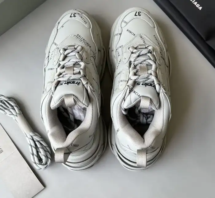 hype Balenciaga Sneakers