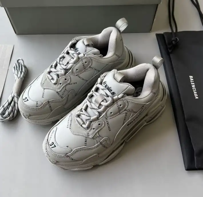 hype Balenciaga Sneakers