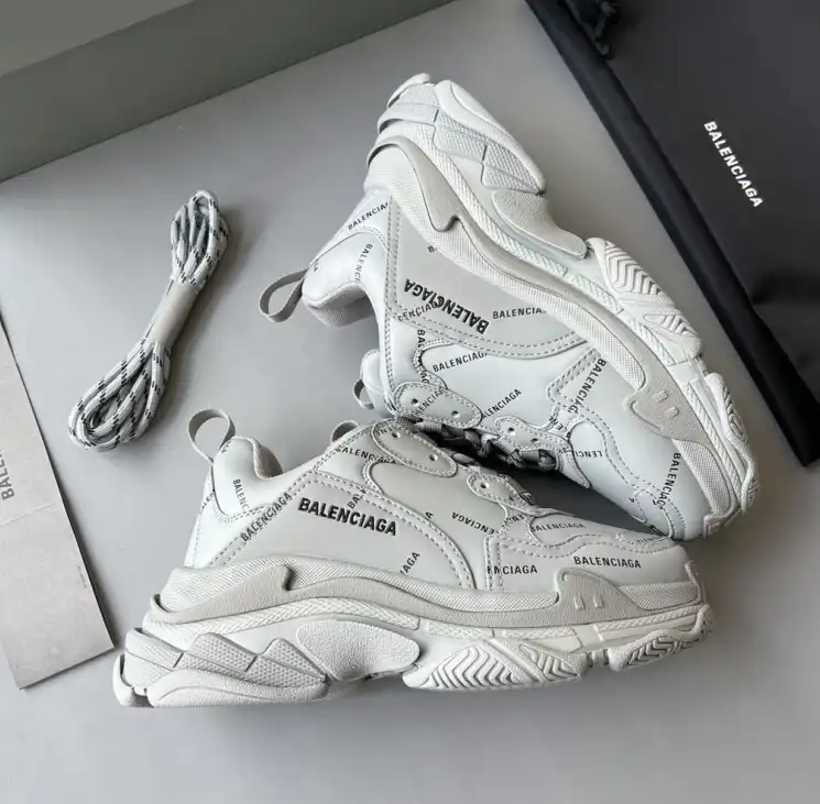 hype Balenciaga Sneakers