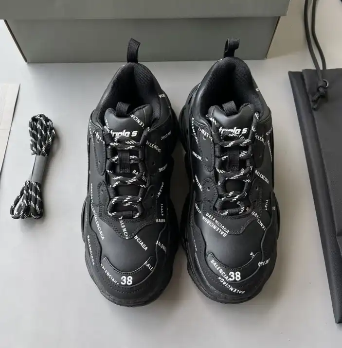 hype Balenciaga Sneakers